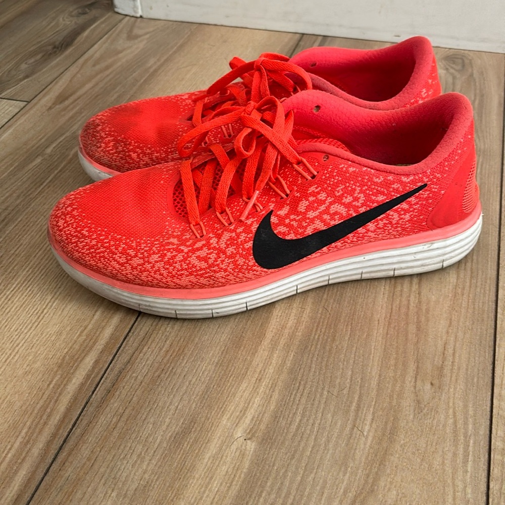 Nike free run distance women’s shoes